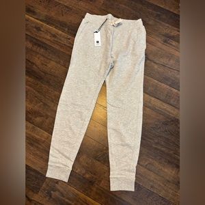 NWT Richer Poorer women’s Large oatmeal joggers.